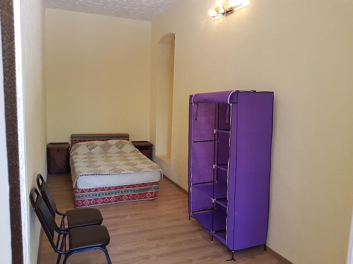 Tbilisi Yard Hostel Exterior photo